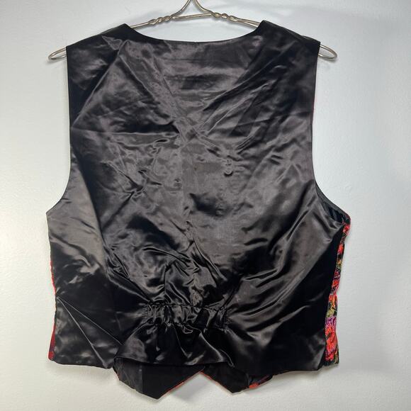 Women's Red Floral Vest - Picture 2 of 11